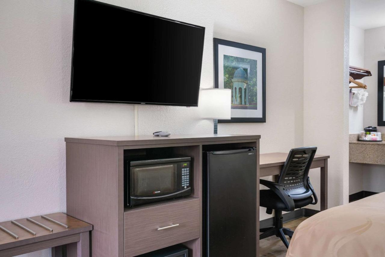 Quality Inn Greenville Near University Экстерьер фото