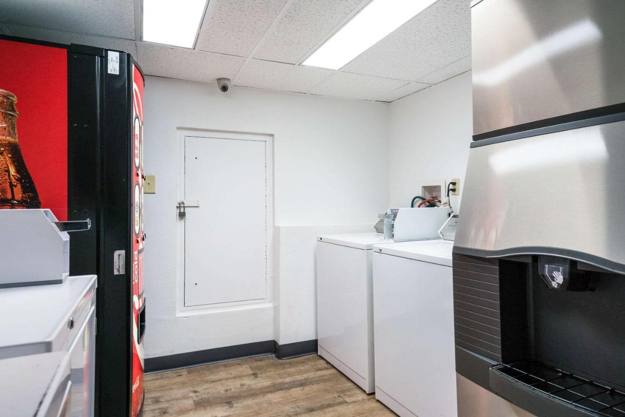 Quality Inn Greenville Near University Экстерьер фото