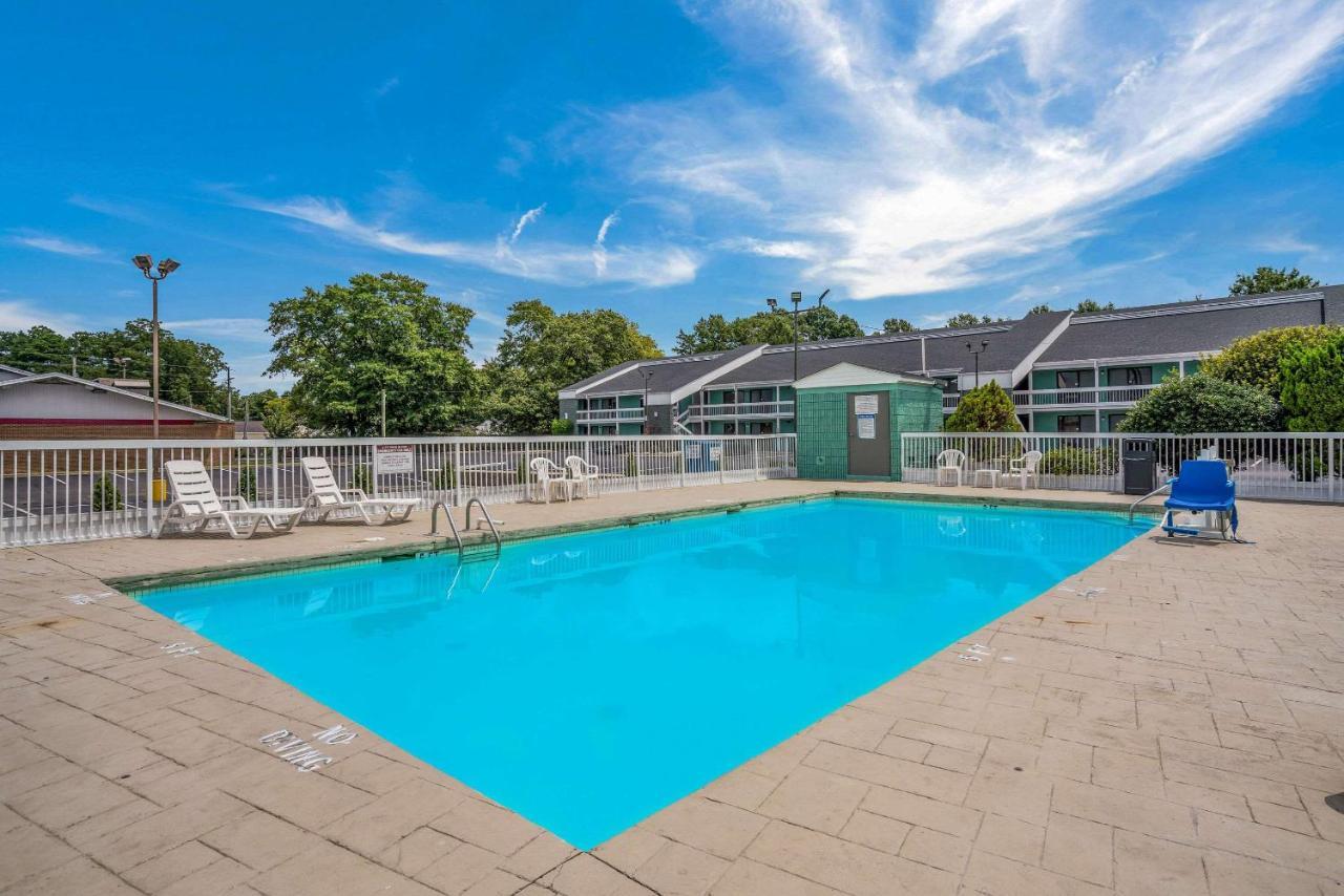 Quality Inn Greenville Near University Экстерьер фото