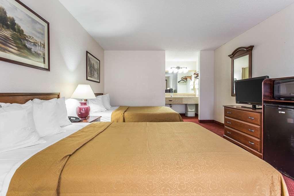 Quality Inn Greenville Near University Номер фото